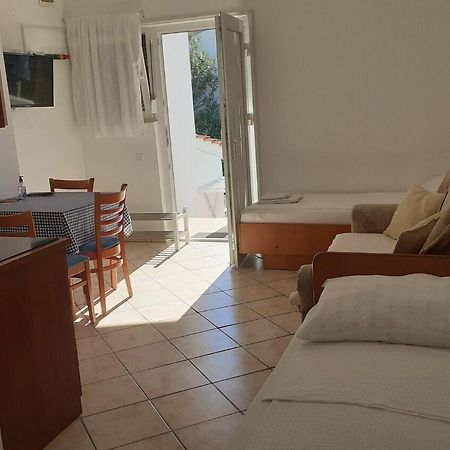 Apartments Dobri - 500M From Beach Nin Exterior photo