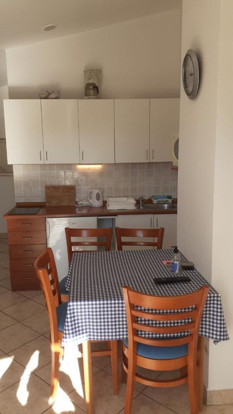 Apartments Dobri - 500M From Beach Nin Exterior photo