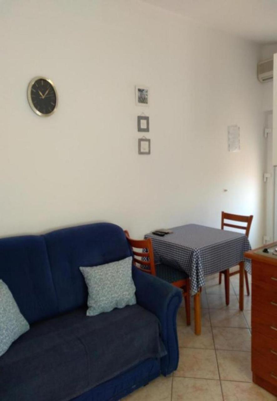 Apartments Dobri - 500M From Beach Nin Exterior photo